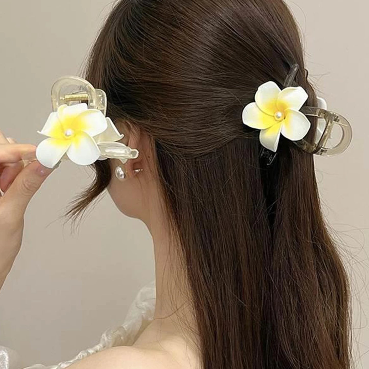 1Pcs Plumeria Flower Hair Claws For Women Girls Egg Flower Barrette Hawaiian Wedding Party Bag Hat Accessories DropShip