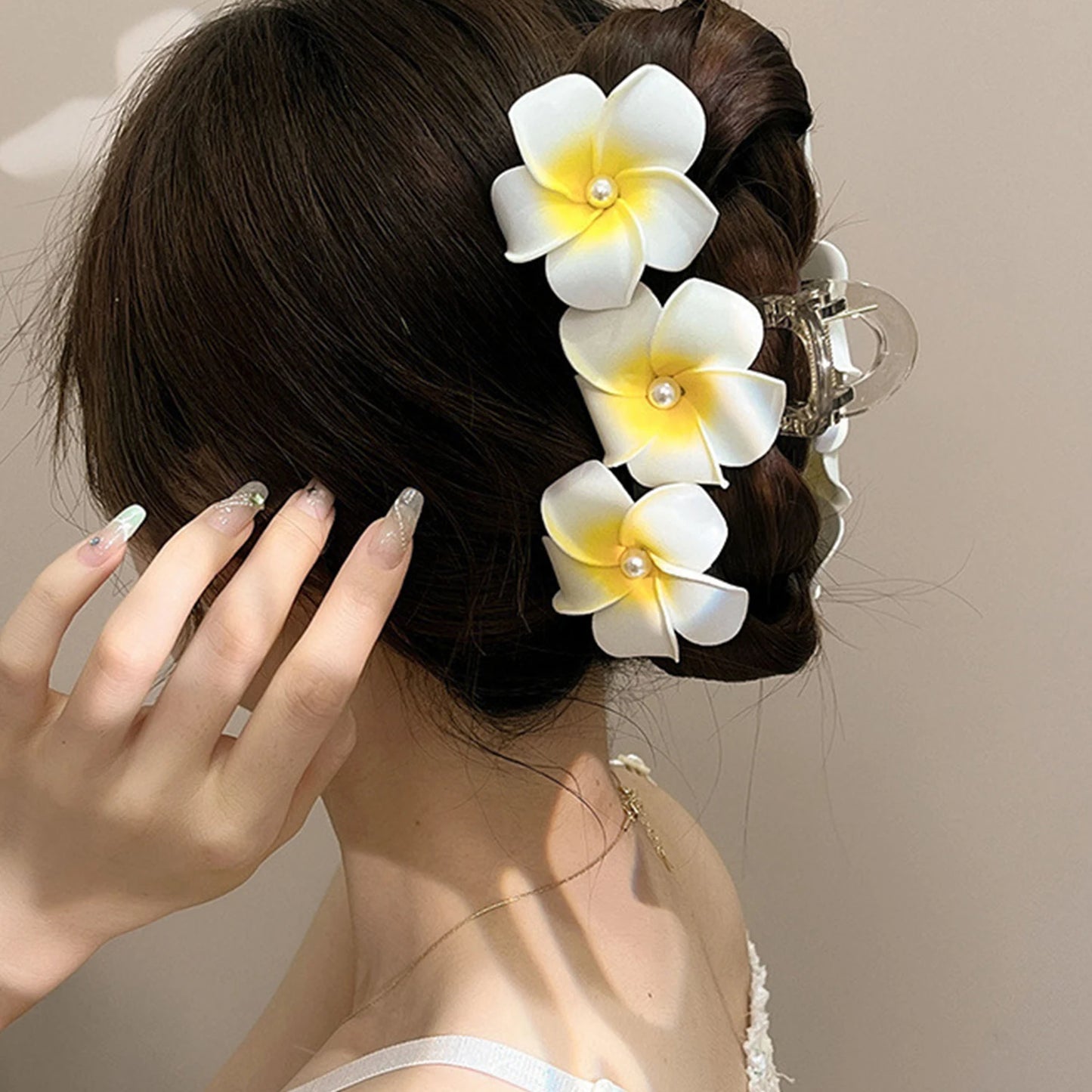 1Pcs Plumeria Flower Hair Claws For Women Girls Egg Flower Barrette Hawaiian Wedding Party Bag Hat Accessories DropShip