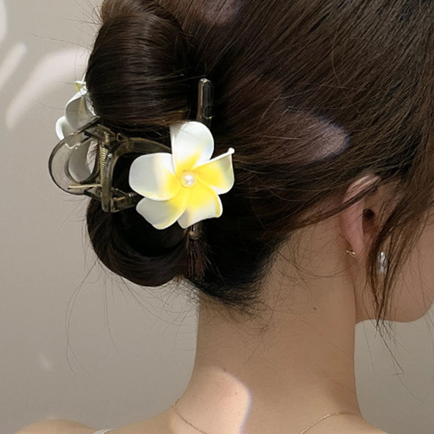 1Pcs Plumeria Flower Hair Claws For Women Girls Egg Flower Barrette Hawaiian Wedding Party Bag Hat Accessories DropShip