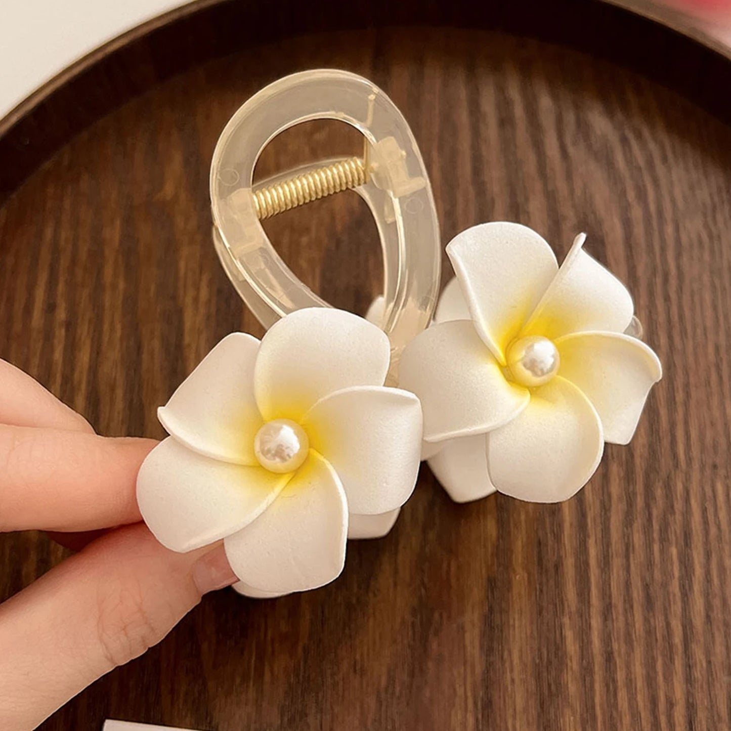 1Pcs Plumeria Flower Hair Claws For Women Girls Egg Flower Barrette Hawaiian Wedding Party Bag Hat Accessories DropShip